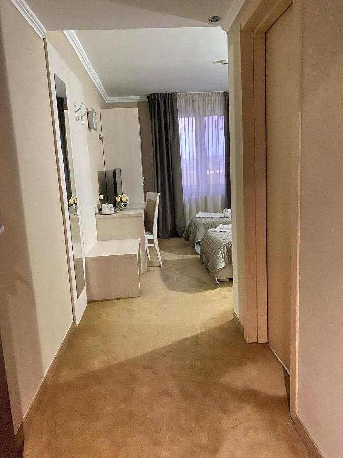 Grand Master Hotel Dej Dış mekan fotoğraf